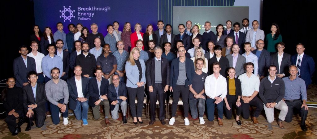 Group picture of Breakthrough Energy Fellows, second cohort, including two TU/e spin-offs